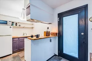1111 W 10th St, Austin, TX 78703 - Photo 6