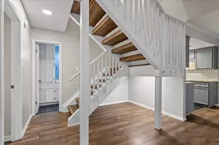 201 E Noton St, Pflugerville, TX 78660 - Photo 4