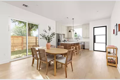 2910 E 4th, Austin, TX 78702 - Photo 8