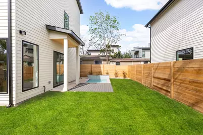 2910 E 4th, Austin, TX 78702 - Photo 2