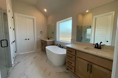 9605 Gladsome Path, Manor, TX 78653 - Photo 14