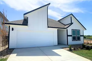 9605 Gladsome Path, Manor, TX 78653 - Photo 2