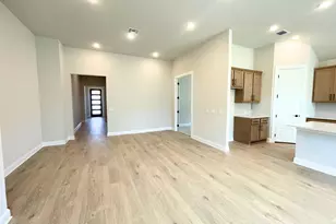 9605 Gladsome Path, Manor, TX 78653 - Photo 6