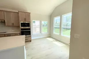 9605 Gladsome Path, Manor, TX 78653 - Photo 8
