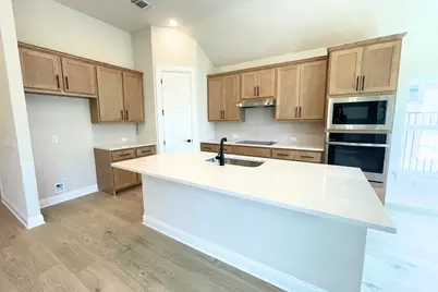 9605 Gladsome Path, Manor, TX 78653 - Photo 10