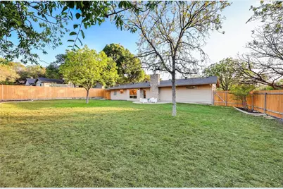 2504 Deerfoot Trail, Austin, TX 78704 - Photo 22