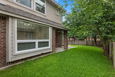 2304 Village View Loop, Pflugerville, TX 78660 - Photo 6