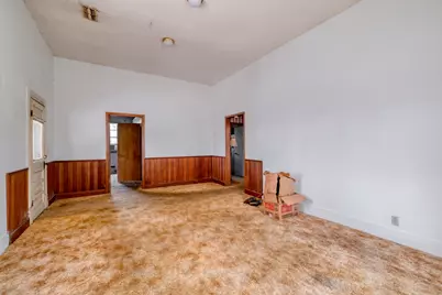 701 NE 1st Street, Smithville, TX 78957 - Photo 10