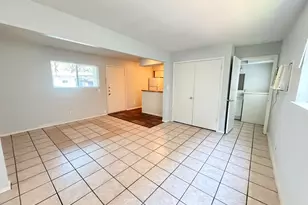 2609 E Cesar Chavez St, Austin, TX 78702 - Photo 2