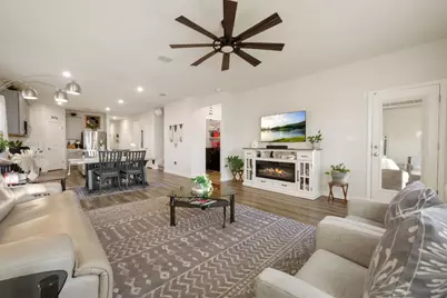 1646 Homestead Farms Drive, Round Rock, TX 78665 - Photo 12