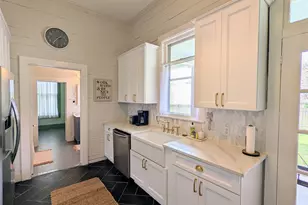 515 E 8th St, Georgetown, TX 78626 - Photo 6