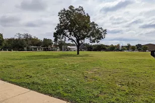 515 E 8th St, Georgetown, TX 78626 - Photo 34