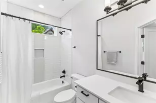 909 Philco Dr, Austin, TX 78745 - Photo 8