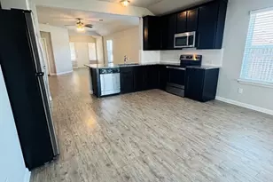 1304 Bear Peak Ln, Pflugerville, TX 78660 - Photo 6