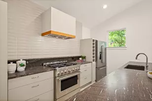 3003 Ray Wood Dr, Austin, TX 78704 - Photo 16