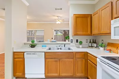 107 Plover Pass, Georgetown, TX 78633 - Photo 10