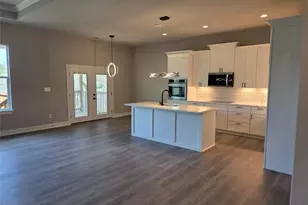 137 Waimanalo Ln, Bastrop, TX 78602 - Photo 8