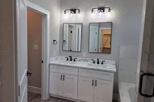 137 Waimanalo Ln, Bastrop, TX 78602 - Photo 16