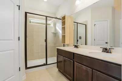 2035 Cowan, New Braunfels, TX 78132 - Photo 18