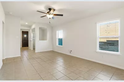 2035 Cowan, New Braunfels, TX 78132 - Photo 6