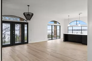 13816 Lakeview Dr, Austin, TX 78732 - Photo 2