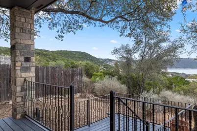 13816 Lake View Drive, Austin, TX 78732 - Photo 4