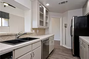 1707 Spyglass Dr, Austin, TX 78746 - Photo 10