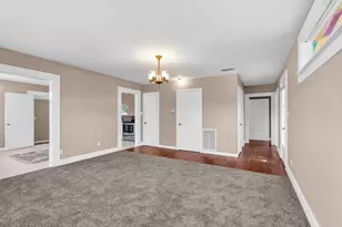 24801 Lakeview Dr, Spicewood, TX 78669 - Photo 6