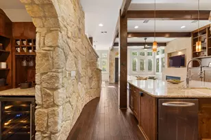 2002 Kinney Ave, Austin, TX 78704 - Photo 12