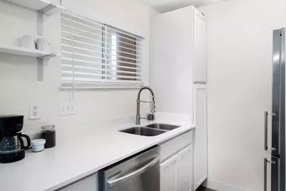 1514 Parker Lane #107, Austin, TX 78741 - Photo 8