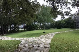 1514 Parker Ln, Austin, TX 78741 - Photo 16