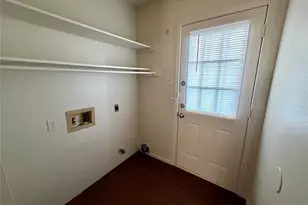 1510 S Medina St, Lockhart, TX 78644 - Photo 16