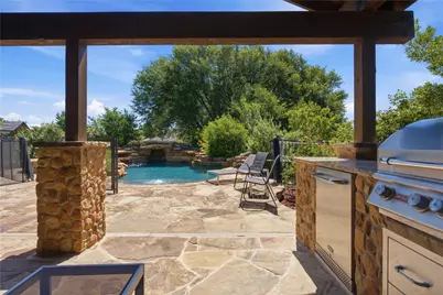 209 Park Place Drive, Georgetown, TX 78628 - Photo 4