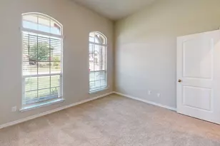 1009 Sydney Blvd, Thorndale, TX 76577 - Photo 18