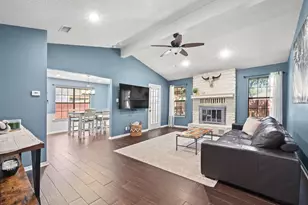303 Pin Oak Dr, Georgetown, TX 78628 - Photo 8