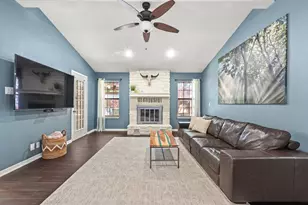 303 Pin Oak Dr, Georgetown, TX 78628 - Photo 14