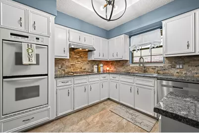303 Pin Oak Drive, Georgetown, TX 78628 - Photo 14