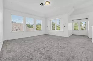 311 Sycamore St, Georgetown, TX 78633 - Photo 6