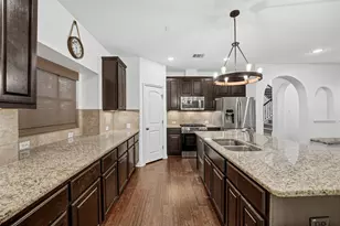 311 Sycamore St, Georgetown, TX 78633 - Photo 4