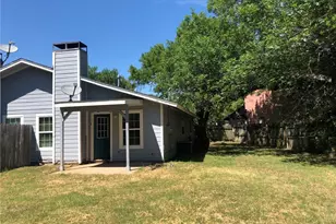 407 Vista W Ct, Bastrop, TX 78602 - Photo 22