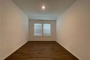 110 Mountain Maple St, Hutto, TX 78634 - Photo 4