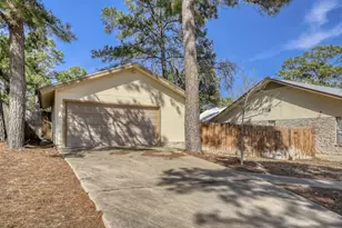 102 Lei Ct, Bastrop, TX 78602 - Photo 4