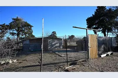 155 Arbuckle Road, Elgin, TX 78621 - Photo 14