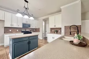 17821 Floribundas, Elgin, TX 78621 - Photo 10