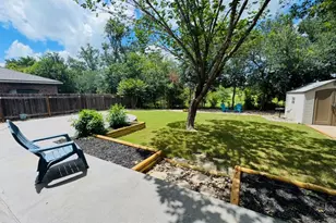 17821 Floribundas, Elgin, TX 78621 - Photo 34