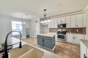 17821 Floribundas, Elgin, TX 78621 - Photo 8