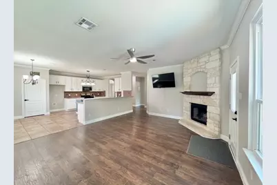 17821 Floribundas, Elgin, TX 78621 - Photo 14
