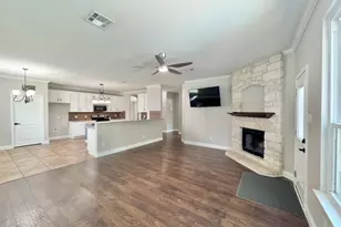 17821 Floribundas, Elgin, TX 78621 - Photo 14