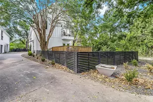 1109 W Annie St, Austin, TX 78704 - Photo 20