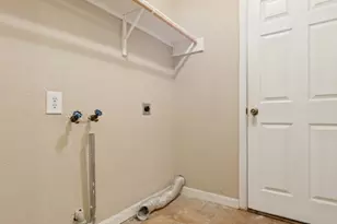 3221 Pine St, Galveston, TX 77551 - Photo 14